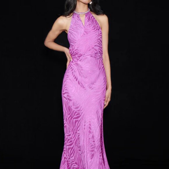 Pippen Dress - Picture 1 of 4
